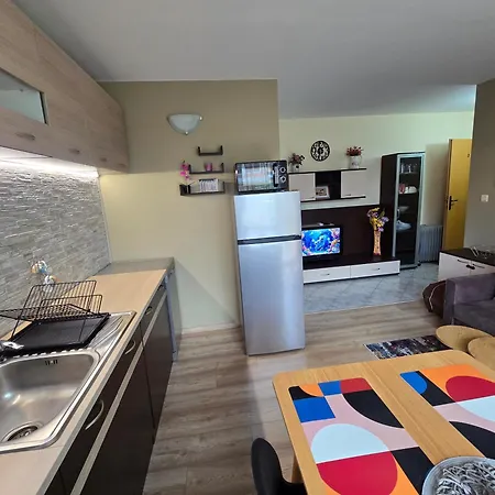 квартири сън 4* Νεσέμπαρ