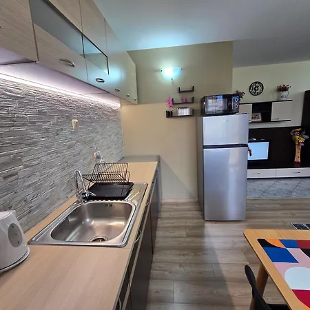 квартири сън Πανσιόν 4*